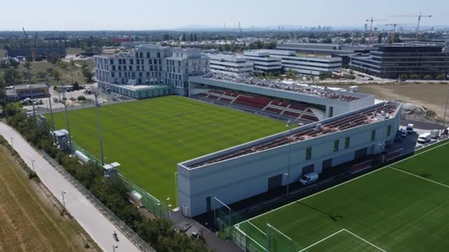 STRABAG übergibt ÖFB Campus