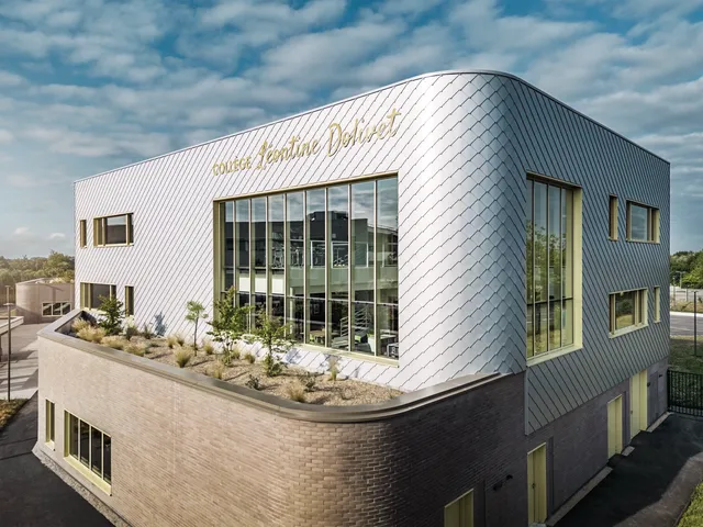 Eine schwebende Schule aus Aluminium