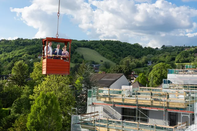 Glorit Gleichenfeier in Strebersdorf: Wohnen im Grünen mit Blick auf die Weinhügel
