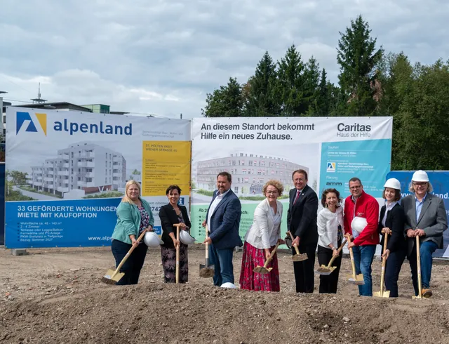 Spatenstich für geförderten Wohnungen und Beratungszentrum