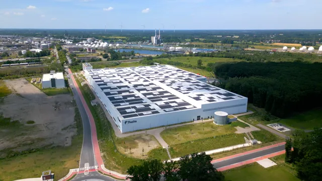 Sunrock versorgt Omni-Channel-Hub von Thalia in Marl mit lokaler Energie