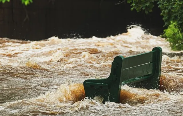 Starkregen und Hochwasser: Mit diesen Maßnahmen schützen sich Städte vor Extremwetter
