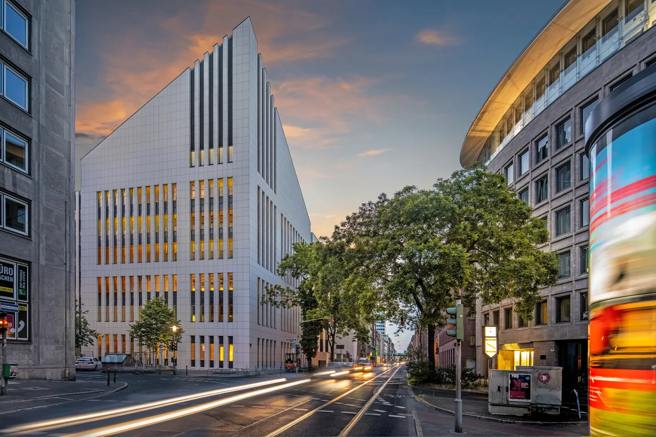 duesseldorf-kasernenstrasse CA Immo