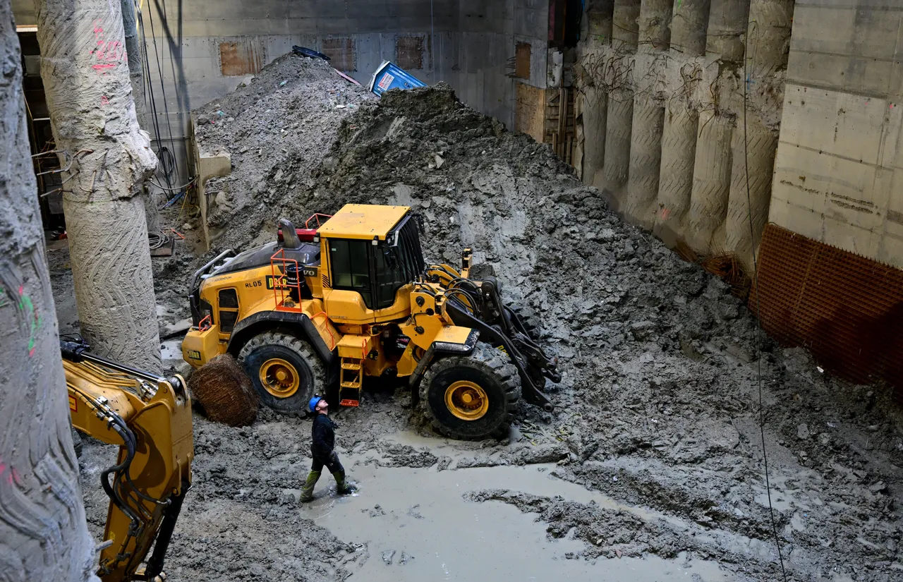 Wiener U-Bahn - Hochwasserschäden in U2-Baustelle Pilgramgasse massiv