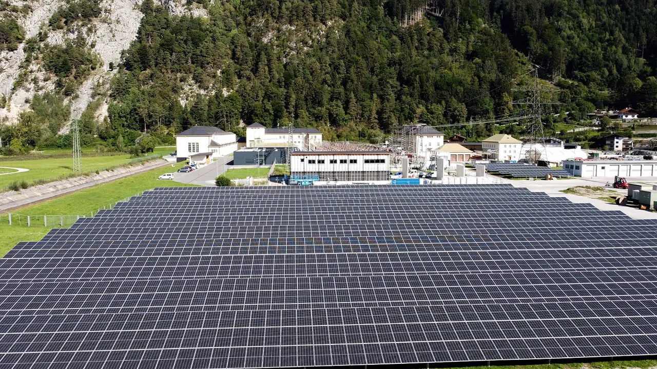 TINEXT-PV-GROßANLAGE