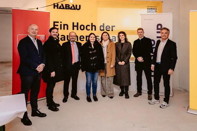 RAINER Gruppe feiert Dachgleiche beim Wohnbauprojekt „HEHA 120“