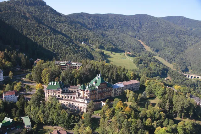 Immobilienunternehmer kauft Südbahnhotel am Semmering