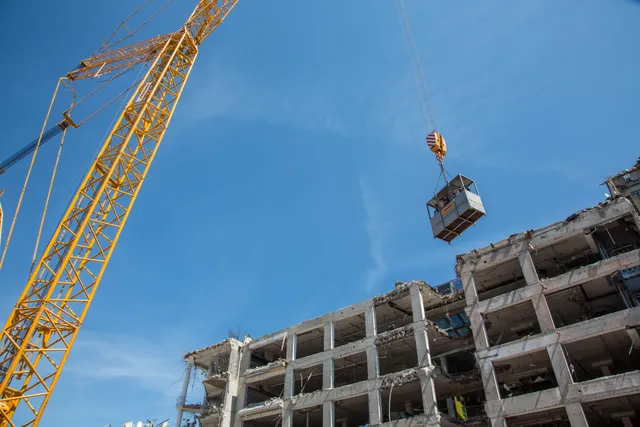 Abbruch des ehemaligen Leiner-Möbelhauses in der Mariahilfer Straße in finaler Phase