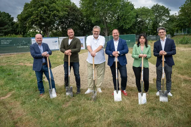 Spatenstich für Sport & Fun Halle Praterstern