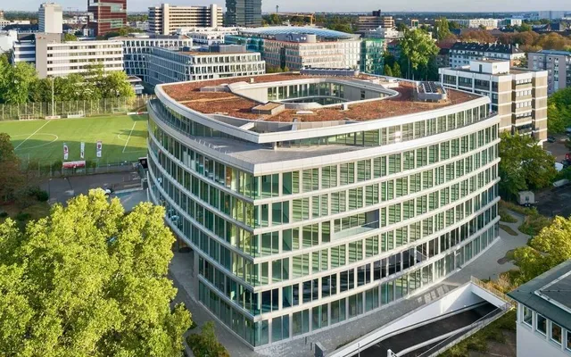 Düsseldorf: Gerch stellt Insolvenzantrag für „The Oval“