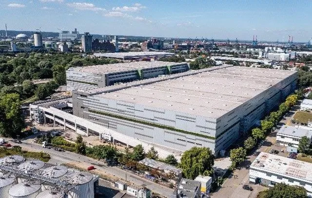 AEW stellt mehrstöckiges Logistikprojekt in Hamburg fertig