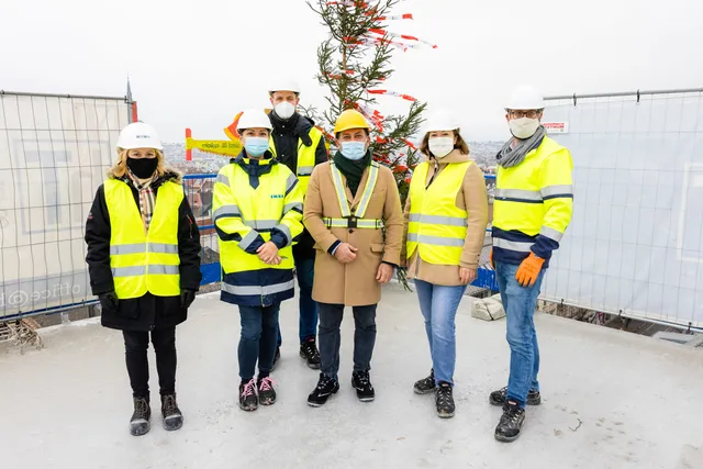 IKEA am Westbahnhof feiert Dachgleiche