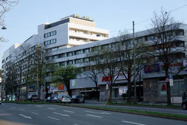 ACCUMULATA und Partner übernehmen Motorama Ladenstadt in München