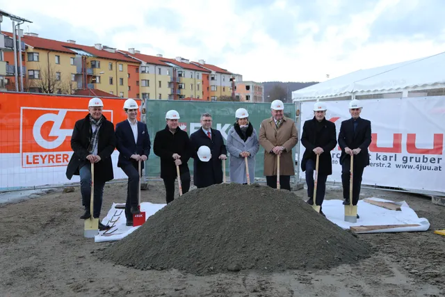 Baustart für Büroimmobilie in Holzhybridbauweise in Horn