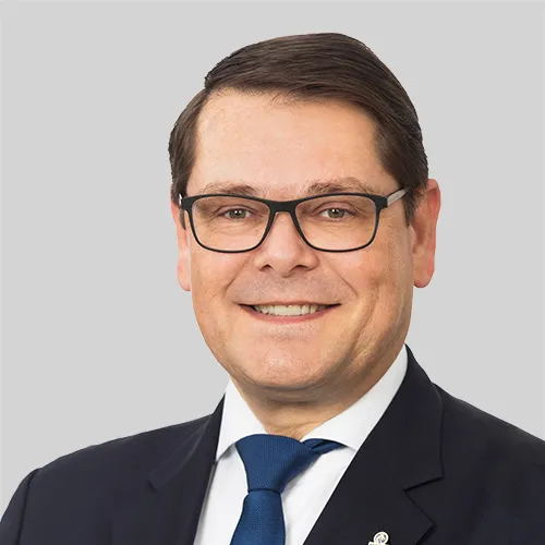 Dipl.-Kfm. Frank Brün FRICS SIOR
